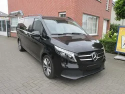 Zwart Gebruikt 2023 Mercedes V300 MPV | € 67.500 (Eerlijke prijs)