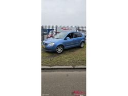 Blauw Gebruikt 2005 VW Polo Sportline Hatchback | € 1.999 (Eerlijke prijs)