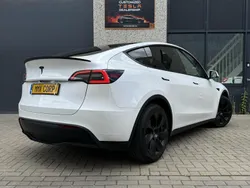 Wit Gebruikt 2023 Tesla Model Y Long Range SUV | € 37.999 (Goede deal)