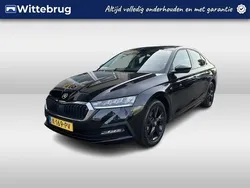 Zwart Gebruikt 2021 Skoda Octavia Business Line Hatchback | € 19.950 (Goede deal)