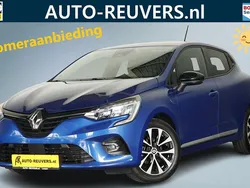 Blauw Gebruikt 2022 Renault Clio V Intens Hatchback | € 14.900 (Goede deal)