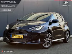 Zwart Nieuw 2025 Toyota Yaris Hybrid Executive Hatchback | € 34.590 (Duur)