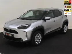 Grijs Gebruikt 2024 Toyota Yaris Cross Active SUV | € 27.950 (Eerlijke prijs)