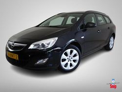 Zwart Gebruikt 2012 Opel Astra Cosmo Stationwagen | € 4.950 (Eerlijke prijs)