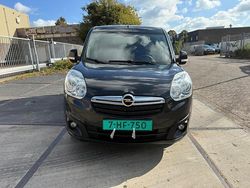 Zwart Gebruikt 2016 Opel Combo Sport MPV | € 3.500 (Goede deal)