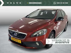 Rood Gebruikt 2016 Volvo V40 CC Summum Stationwagen | € 17.899 (Iets duurder)