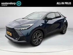 Midnight teal metallic / zwart dak blauw Gebruikt 2024 Toyota C-HR Executive SUV | € 41.950 (Eerlijke prijs)