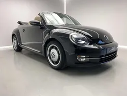 Zwart Gebruikt 2015 VW Beetle Design Cabriolet | € 16.950