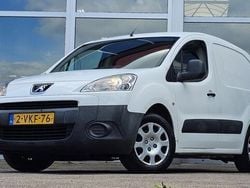 Wit Gebruikt 2010 Peugeot Partner Van | € 2.244 (Goede deal)