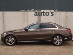 Bruin Gebruikt 2015 Mercedes C250 Prestige Sedan | € 16.900 (Goede deal)