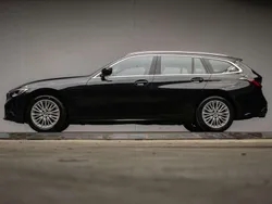 Zwart Gebruikt 2021 BMW 320e M Sport Stationwagen | € 25.945 (Eerlijke prijs)