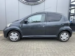 Grijs Gebruikt 2011 Toyota Aygo Comfort Hatchback | € 1.950 (Super prijs)