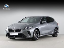 Grijs, metallic lak Gebruikt 2025 BMW 120 M Sport Hatchback | € 41.900 (Super prijs)