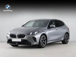 Grijs, metallic lak Gebruikt 2025 BMW 120 M Sport Hatchback | € 49.644 (Iets duurder)