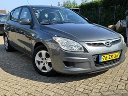 Grijs, metallic lak Gebruikt 2008 Hyundai i30 Active Hatchback | € 2.900 (Eerlijke prijs)