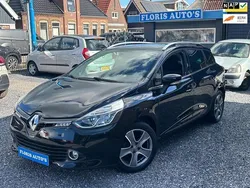Zwart, metallic lak Gebruikt 2016 Renault Clio GrandTour Night&Day Stationwagen | € 8.245 (Eerlijke prijs)