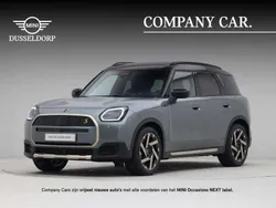 Groen Gebruikt 2025 Mini Countryman Favoured SUV | € 54.950