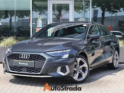 Grijs, metallic lak Gebruikt 2021 Audi A3 e-tron Edition .1 Hatchback | € 25.900 (Super prijs)