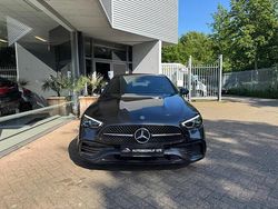 Grijs Gebruikt 2022 Mercedes C300 AMG line Sedan | € 41.500 (Goede deal)