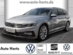 Zilver Gebruikt 2023 VW Passat Elegance Stationwagen | € 59.470