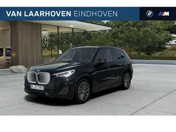 Zwart Nieuw 2025 BMW iX1 M Sport SUV | € 55.273 (Goede deal)