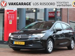 Zwart Gebruikt 2018 Opel Astra Edition Stationwagen | € 10.045 (Eerlijke prijs)
