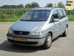 Grijs Gebruikt 2002 Opel Zafira Comfort MPV | € 650 (Super prijs)