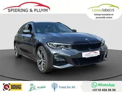 Grijs Gebruikt 2022 BMW 320 Executive Stationwagen | € 33.490