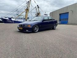 Blauw Gebruikt 1998 BMW 328 Sedan | € 11.500