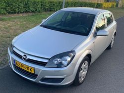 Zilver Gebruikt 2004 Opel Astra Enjoy Hatchback | € 1.450 (Duur)