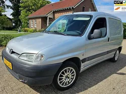 Grijs Gebruikt 2002 Peugeot Partner MPV | € 2.995 (Eerlijke prijs)