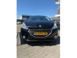 Zwart Gebruikt 2014 Peugeot 208 Active Hatchback | € 5.750 (Goede deal)