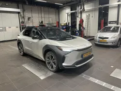 Grijs Gebruikt 2022 Toyota bZ4X Edition SUV | € 34.100 (Eerlijke prijs)