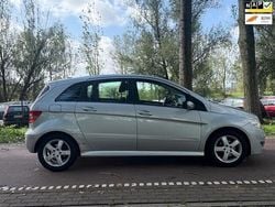 Grijs Gebruikt 2006 Mercedes B170 MPV | € 2.099 (Eerlijke prijs)