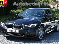 Zwart Gebruikt 2023 BMW 320 Sport Line Sedan | € 31.445 (Goede deal)