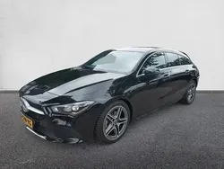 Zwart, metallic lak Gebruikt 2022 Mercedes CLA180 Shooting Brake Luxury Stationwagen | € 36.888 (Duur)