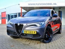 Grijs Gebruikt 2018 Alfa Romeo Stelvio Super SUV | € 29.450 (Goede deal)