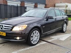 Zwart (metallic) Gebruikt 2009 Mercedes C180 Avantgarde Stationwagen | € 5.250