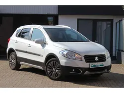 Wit Gebruikt 2014 Suzuki SX4 S-Cross SUV | € 13.960 (Eerlijke prijs)
