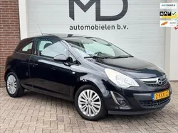 Zwart, metallic lak Gebruikt 2013 Opel Corsa Design Edition Hatchback | € 5.999 (Eerlijke prijs)