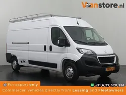 Wit Gebruikt 2022 Peugeot Boxer Premium Van | € 9.900