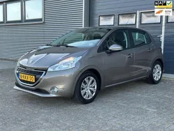 Grijs Gebruikt 2013 Peugeot 208 Envy Hatchback | € 5.499 (Goede deal)
