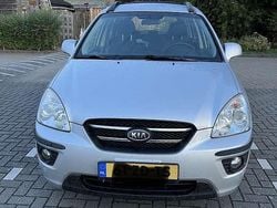 Zilver Gebruikt 2008 Kia Carens MPV | € 3.650 (Eerlijke prijs)
