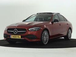Manufaktur paint manufaktur hyacinth red metallic (rood metallic) Gebruikt 2022 Mercedes 300 AMG Sedan | € 39.945 (Goede deal)