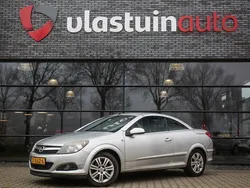 Grijs, metallic lak Gebruikt 2006 Opel Astra Cabriolet Cosmo Cabriolet | € 2.250 (Goede deal)