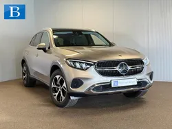 Beige, metallic lak Gebruikt 2024 Mercedes GLC300 Advanced SUV | € 65.950 (Super prijs)