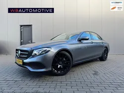 Grijs, metallic lak Gebruikt 2017 Mercedes E200 Premium Plus Sedan | € 26.995 (Super prijs)