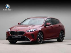 Rood Nieuw 2025 BMW 120 M Sport Hatchback | € 56.476 (Eerlijke prijs)
