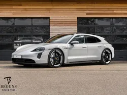 Grijs Gebruikt 2022 Porsche Taycan GTS Sedan | € 74.950 (Super prijs)