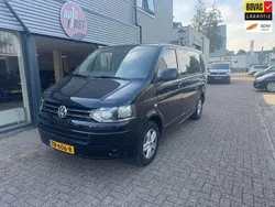 Zwart Gebruikt 2013 VW Caravelle Highline MPV | € 20.950